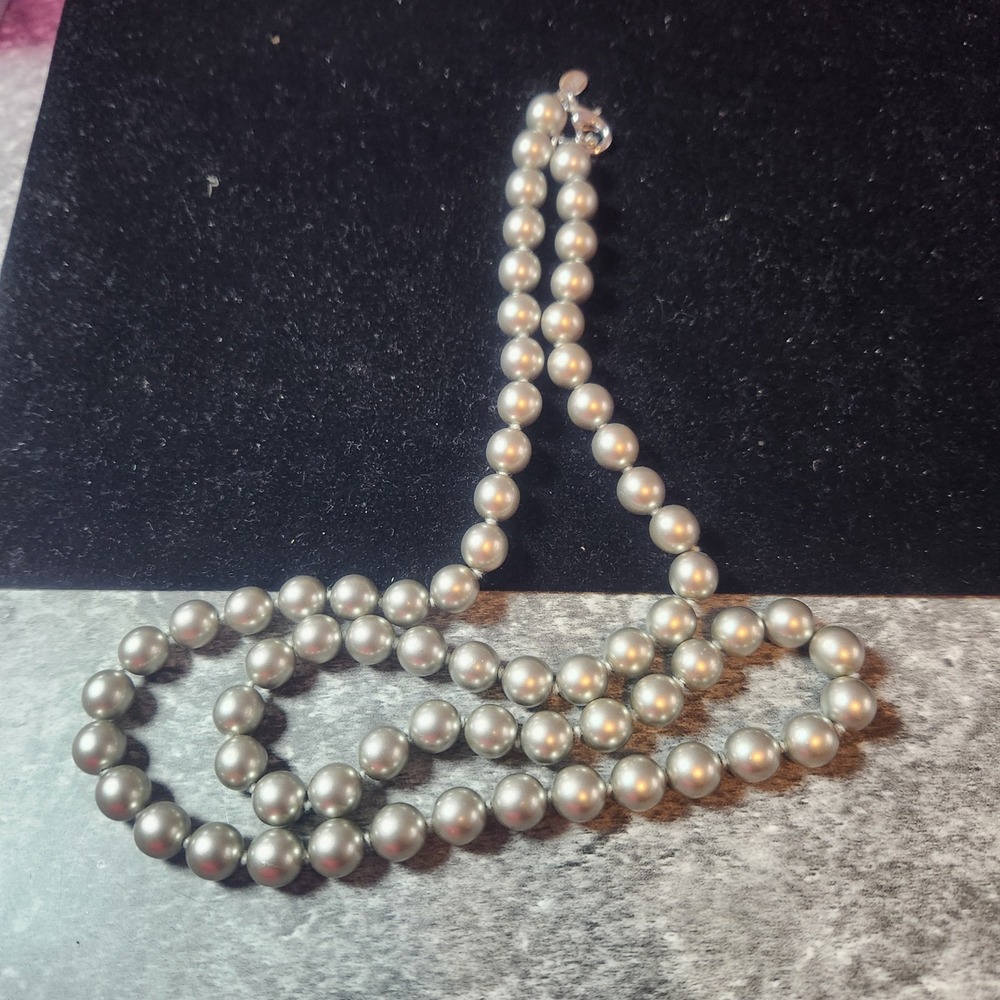 Joan Rivers Grey Faux Pearl Knotted Strand Necklace Silver Tone Clasp 2